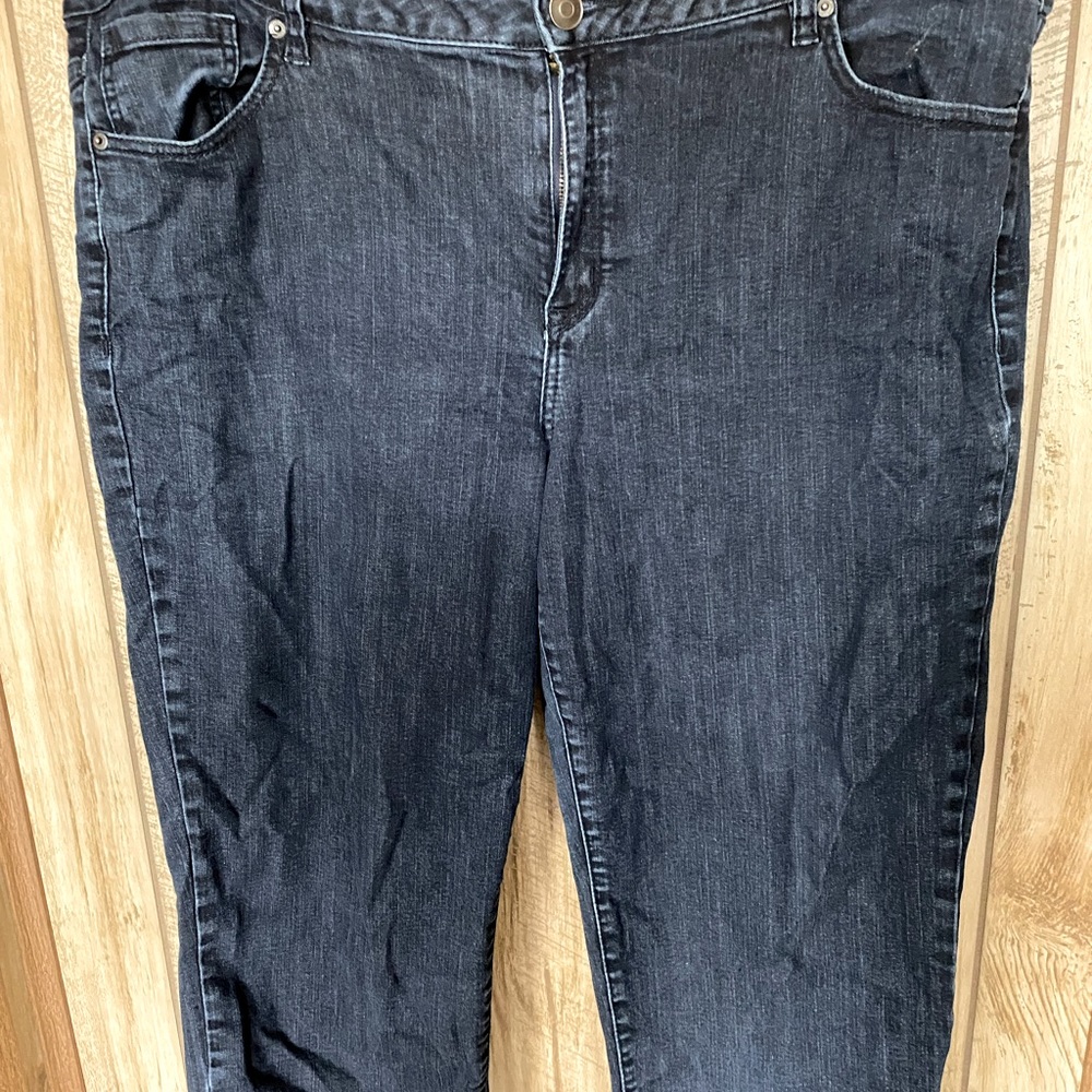 Dark blue capri